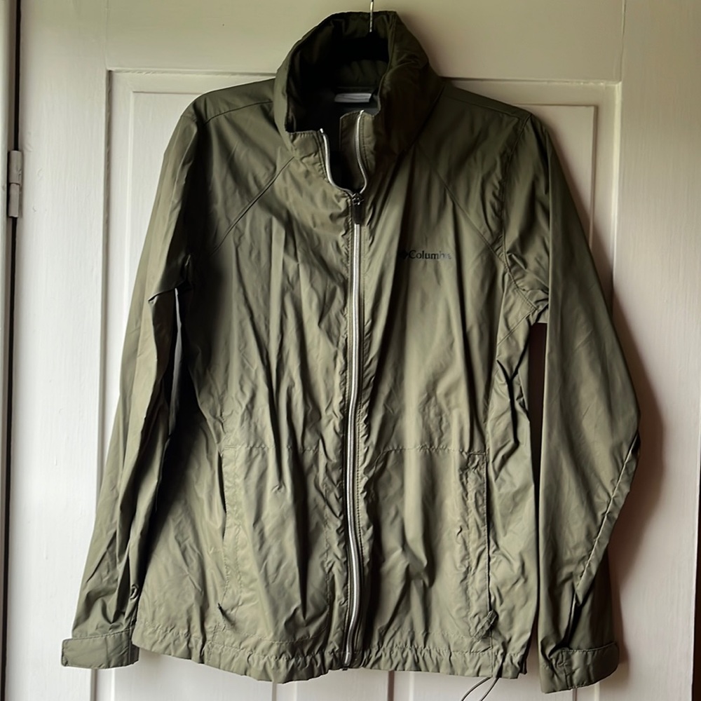 Columbia rain coat LARGE